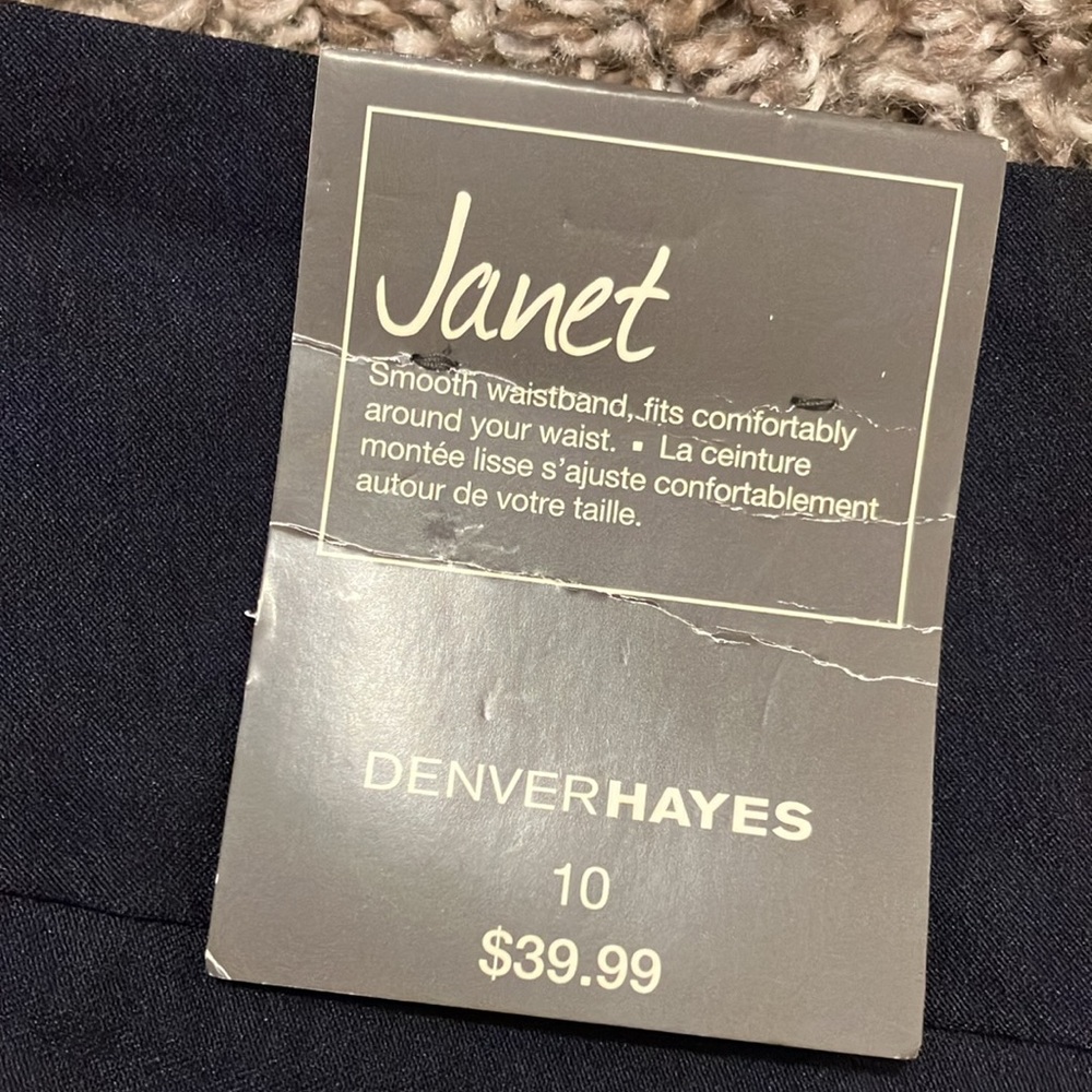 NWT Denver Hayes Women's Navy Bermuda Shorts - Picture 2 of 8